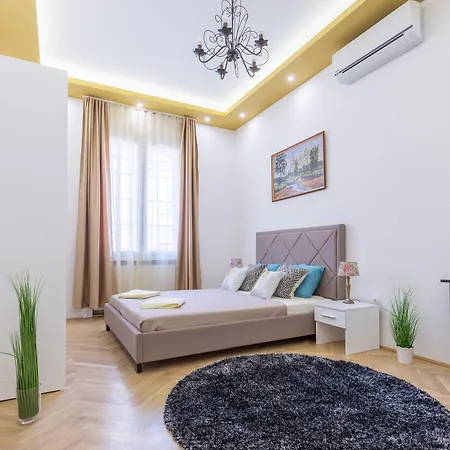 Apartment Real Zoltan Ii. *